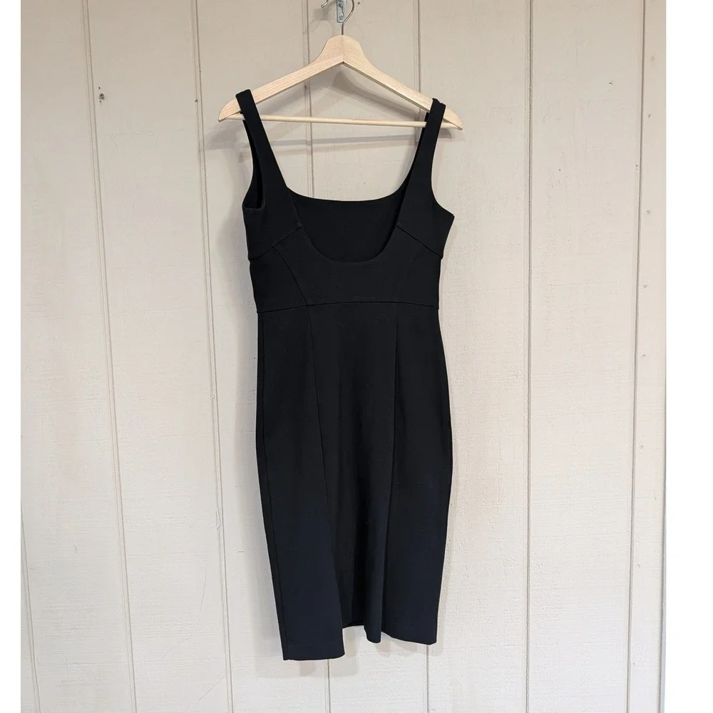 Diane‎ von Furstenberg Black Square Neck Scoop Back Sheath Dress Size 6